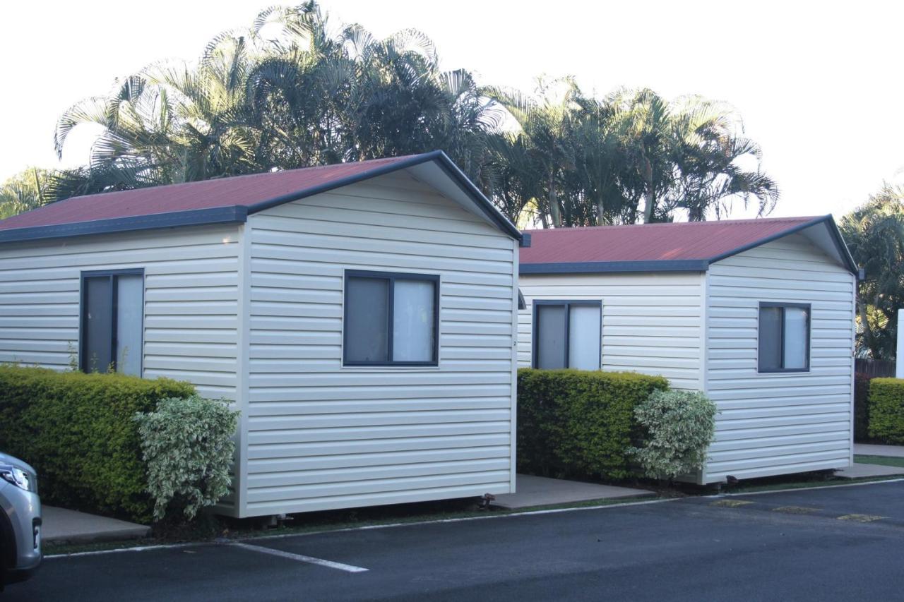Sarina Palms Caravan And Cabins Village Exterior foto